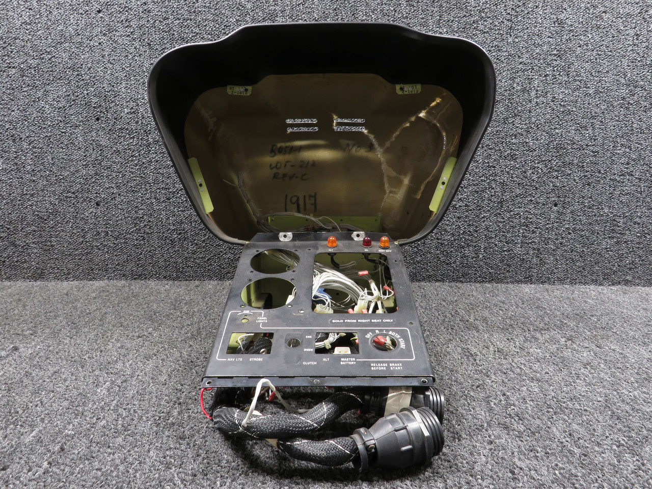 B051-1 Robinson R-22 Instrument Panel Assembly (Damaged Fiberglass)