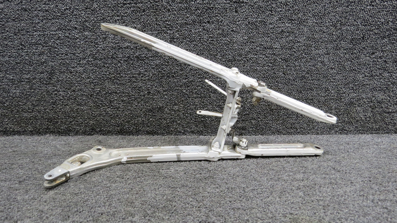 20814-000, 23109-000 Piper PA30 Nose Gear Drag Link Assembly with
