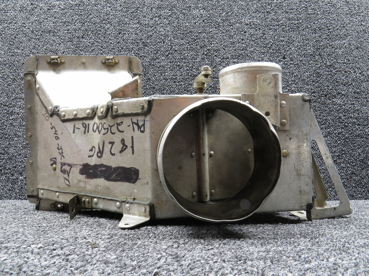 2250016-1 Cessna 182RG Air Box Assembly Carburetor Assembly with