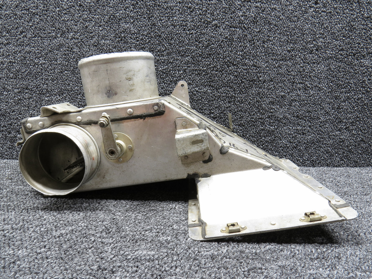 2250016-1 Cessna 182RG Air Box Assembly Carburetor Assembly with