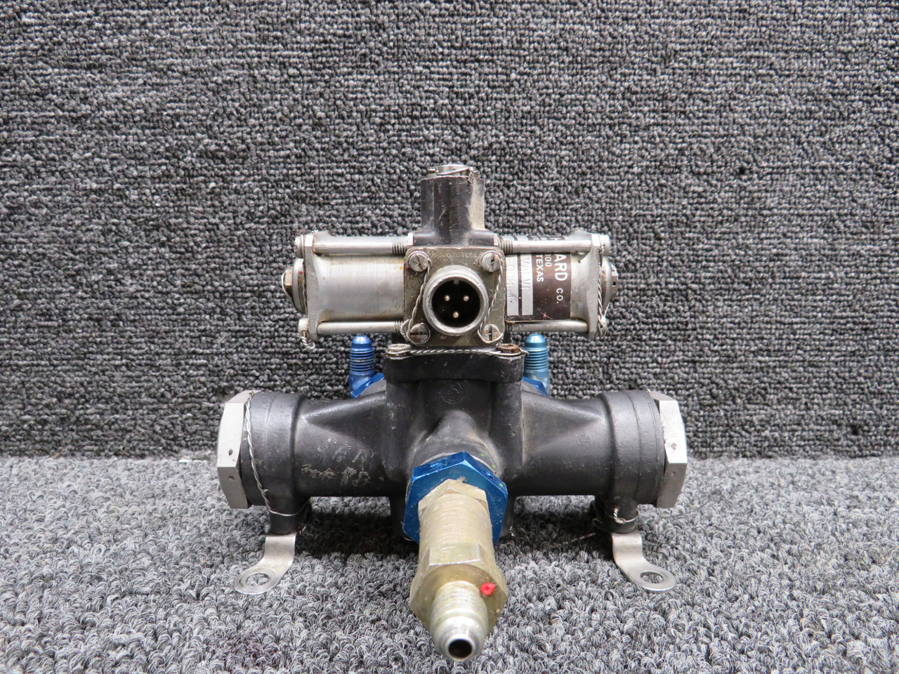 25-0570-088-1 Dee Howard Selector Valve Assembly