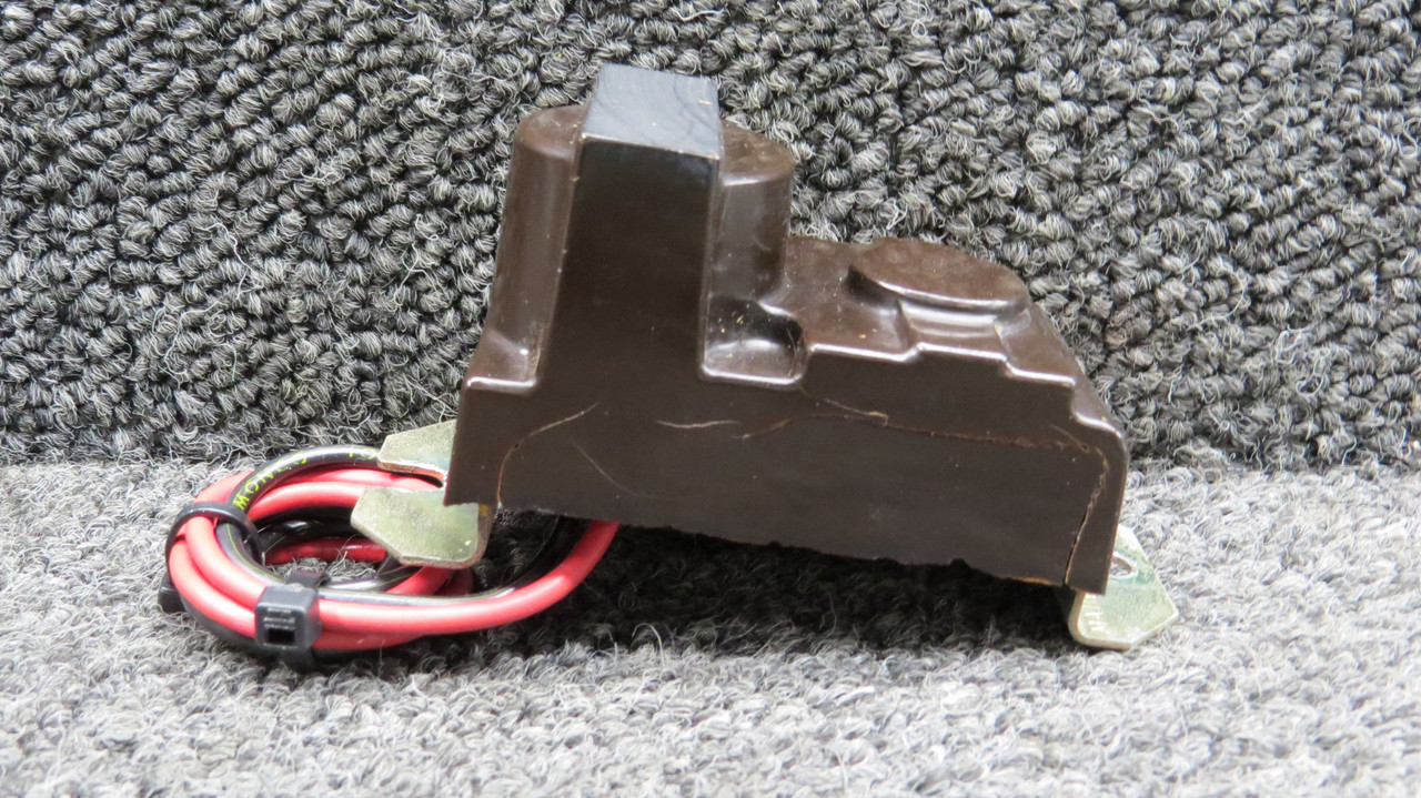 Pページ　015 C613001-0201 Cessna 182N Inverta-Pak Power Supply (Voltage: 12) (Core)