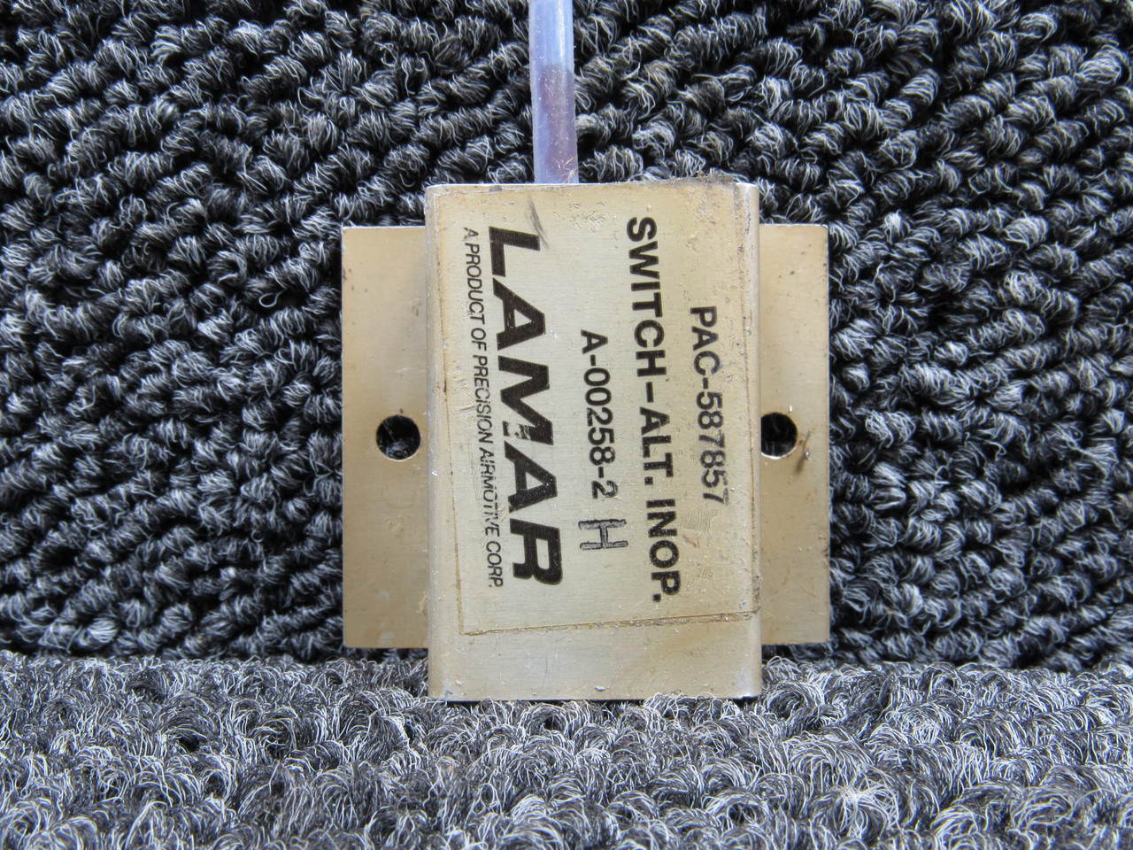 A-00258-2 H (Alt: 587857) Lamar Inc Alternator Inoperative Switch