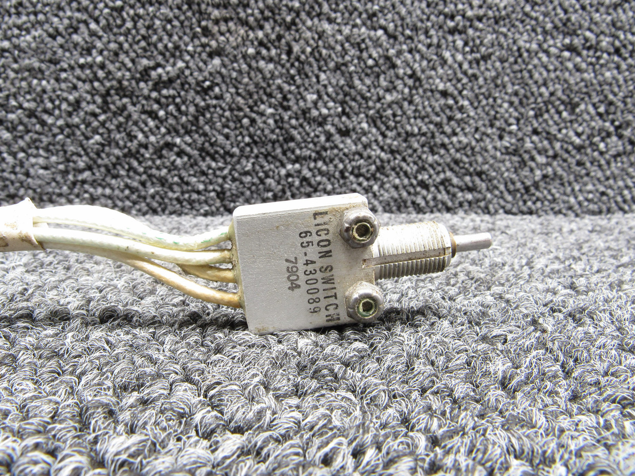 65-430089 (Alt: 588-244) Licon Aerostar 601P Position Switch For Sale