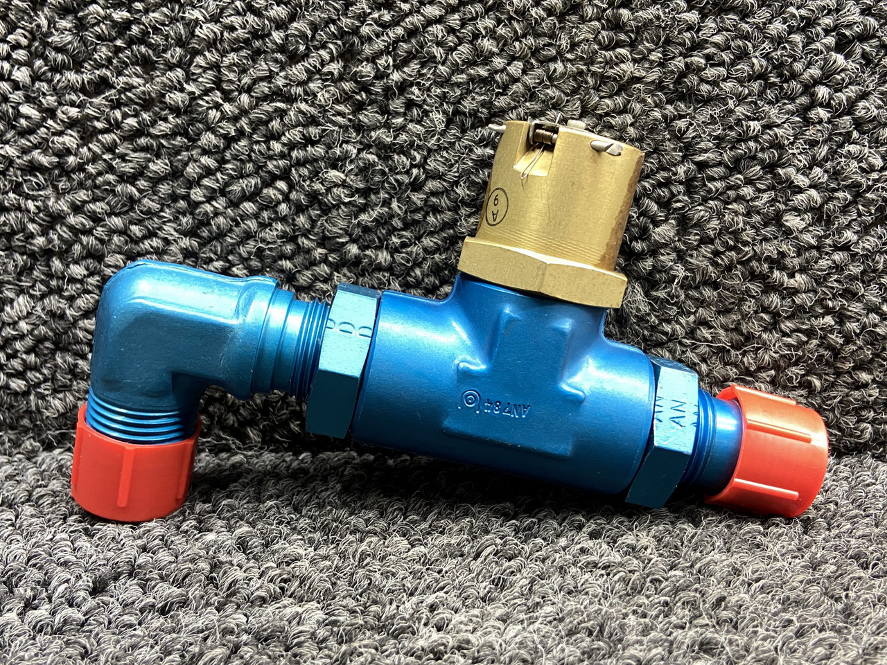 5100110-6, 82829/8C190 Cessna 421C Fuel Vent Line Tee and Check Valve