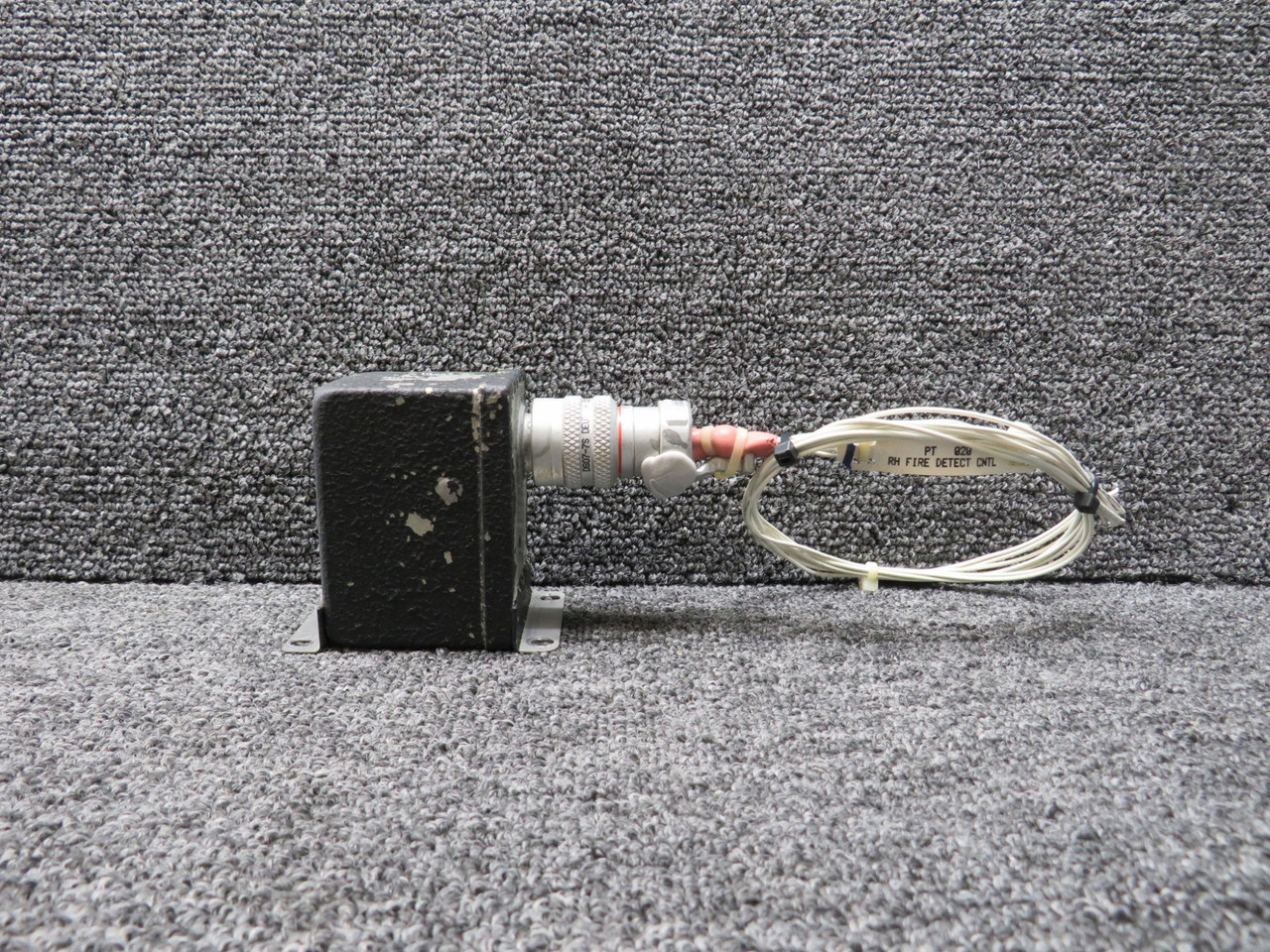 3737eページ 377-02838 (Alt: 9912036-12) Meggitt Edison Fire Detection Control