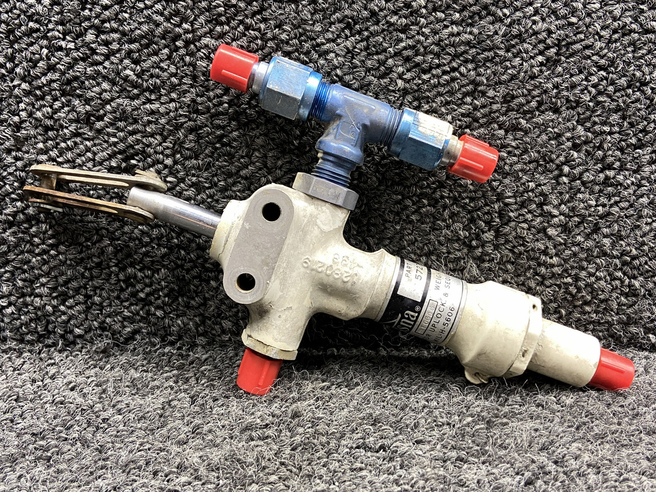5727110-2 (Use: 5727110-8) Cessna 421C Nose Gear Unlock & Sequence