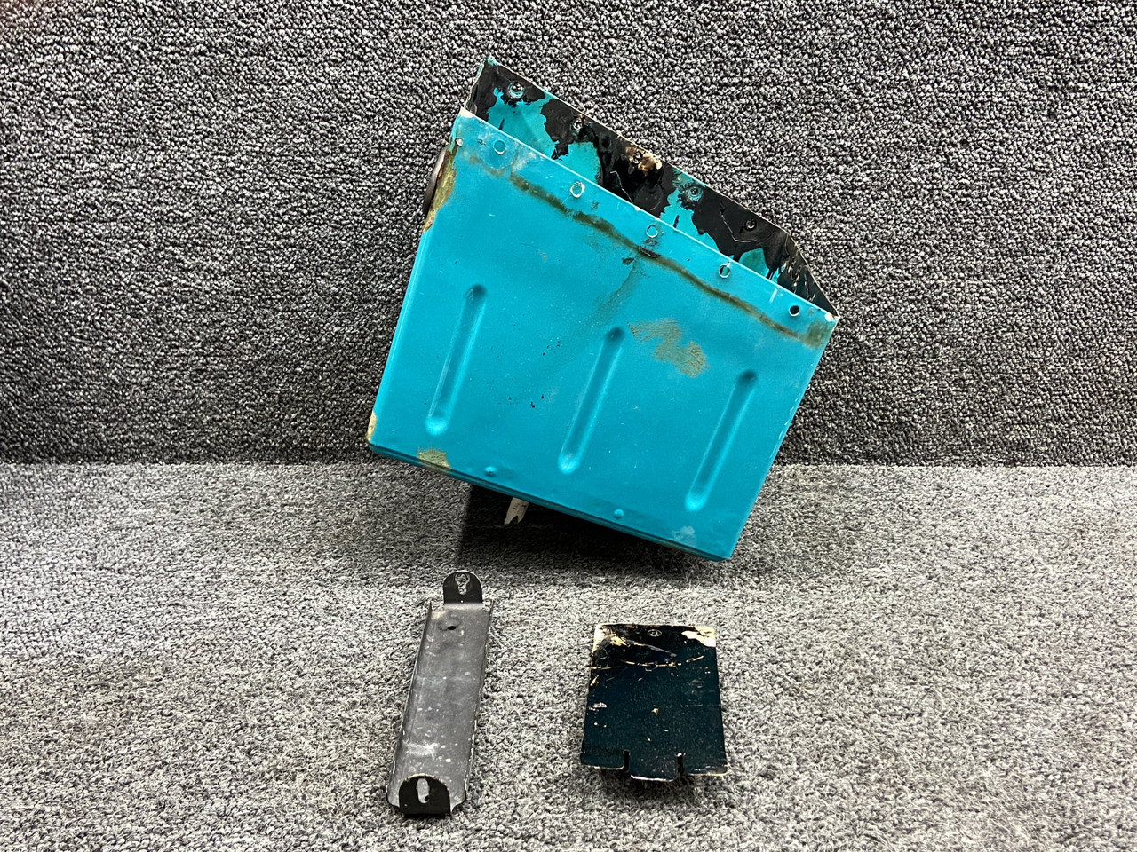 5118347-12 (Use: 5118347-15) Cessna 421C Battery Box Assembly