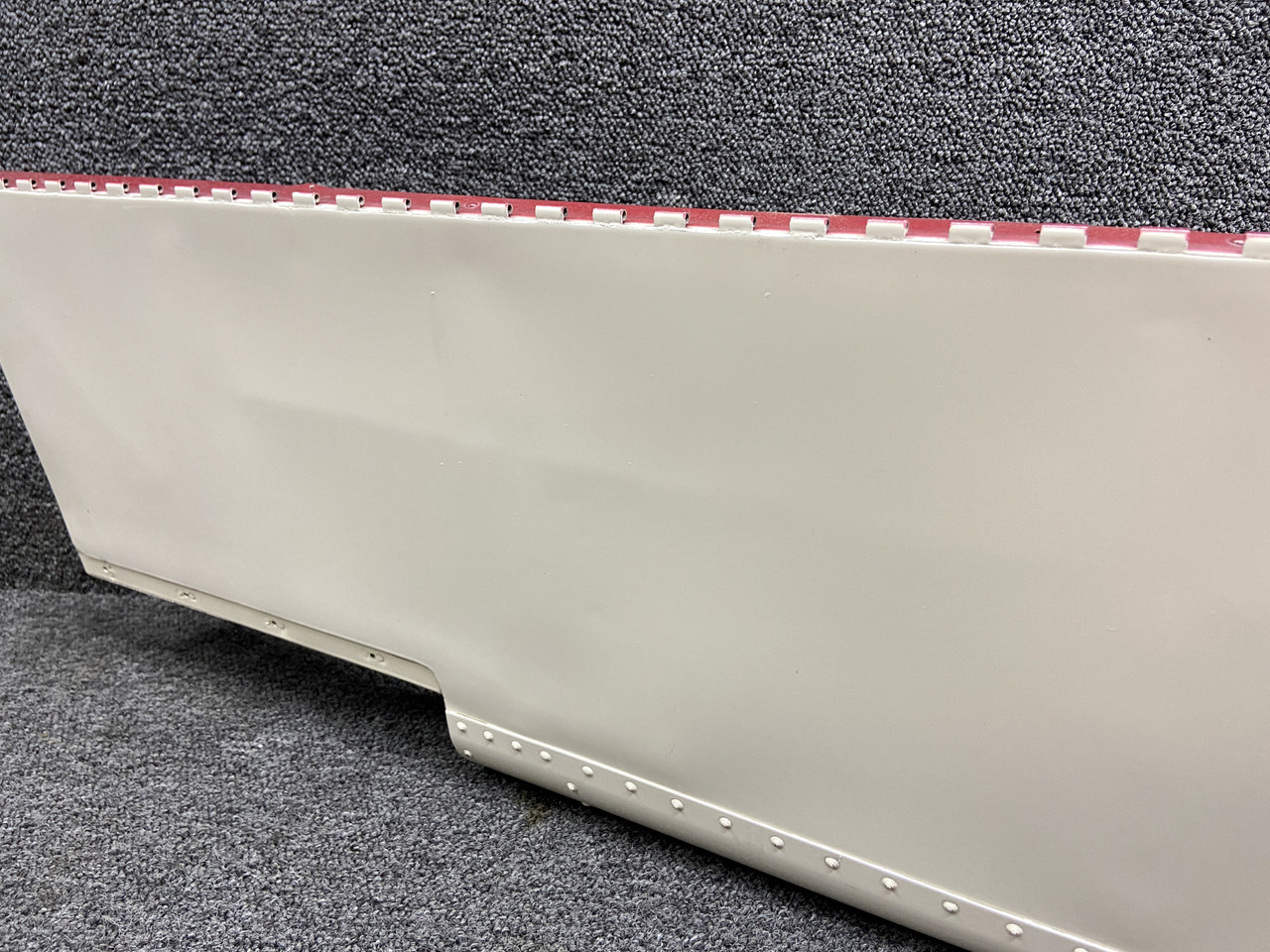 5124000-200 (Use: 5124000-97) Cessna 421C Aileron Assembly LH (No