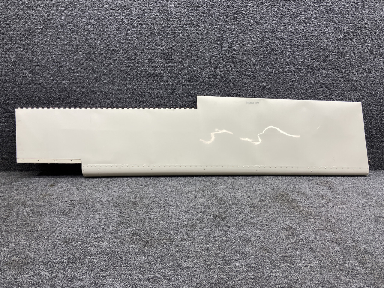 5124000-200 (Use: 5124000-97) Cessna 421C Aileron Assembly LH (No