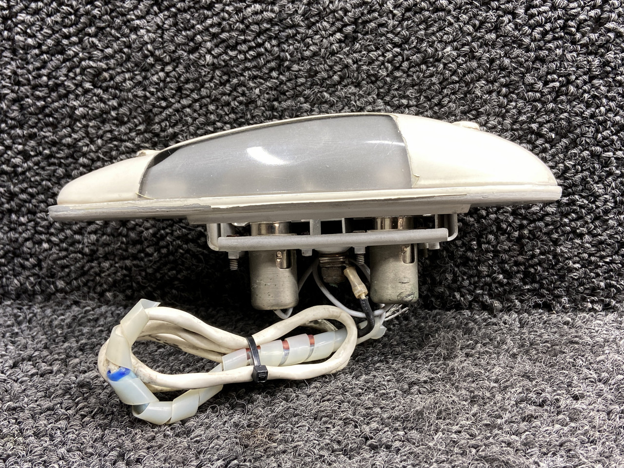 00033090-11 Devore Aviation LH Vertical Tail Floodlight Assembly