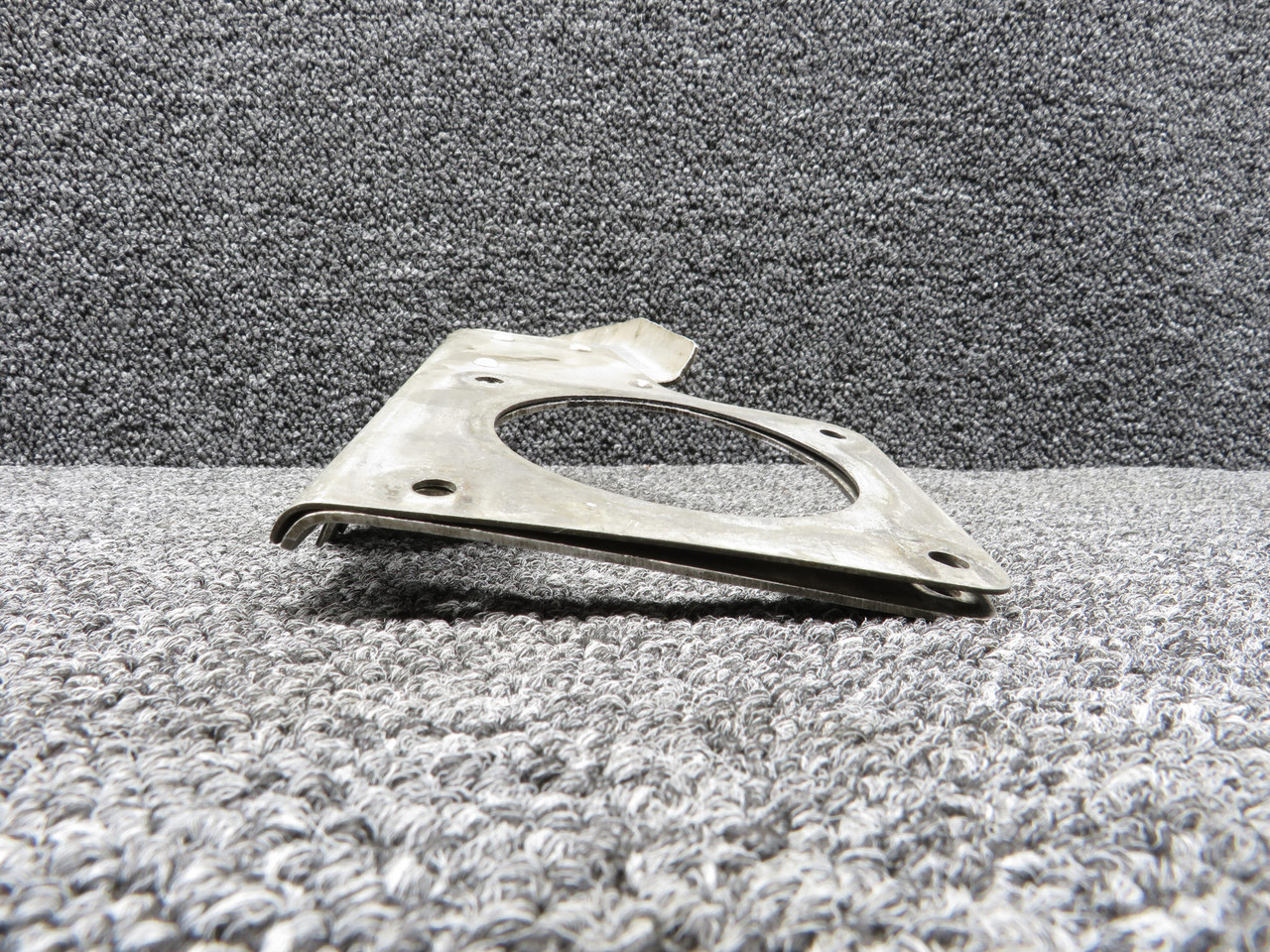 0850449-6 Cessna Engine Control Bracket Assembly (Abrasion) For Sale