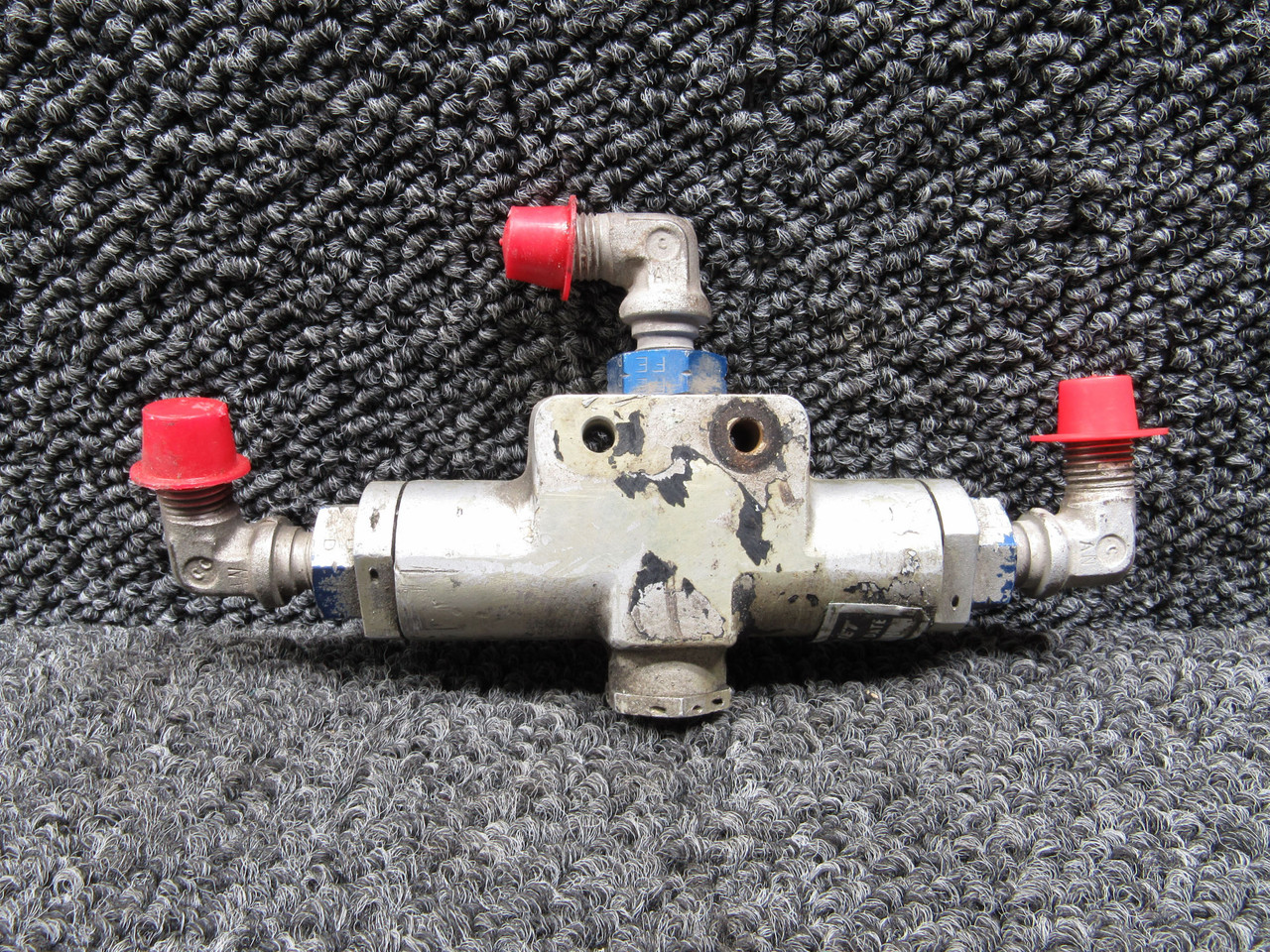 AN6277-4 LearJet Hydraulic Shuttle Valve Assembly