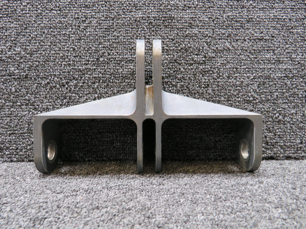 ナカページ 6631104-15 Cessna Citation 560XL Upper Scissor Fitting For Sale