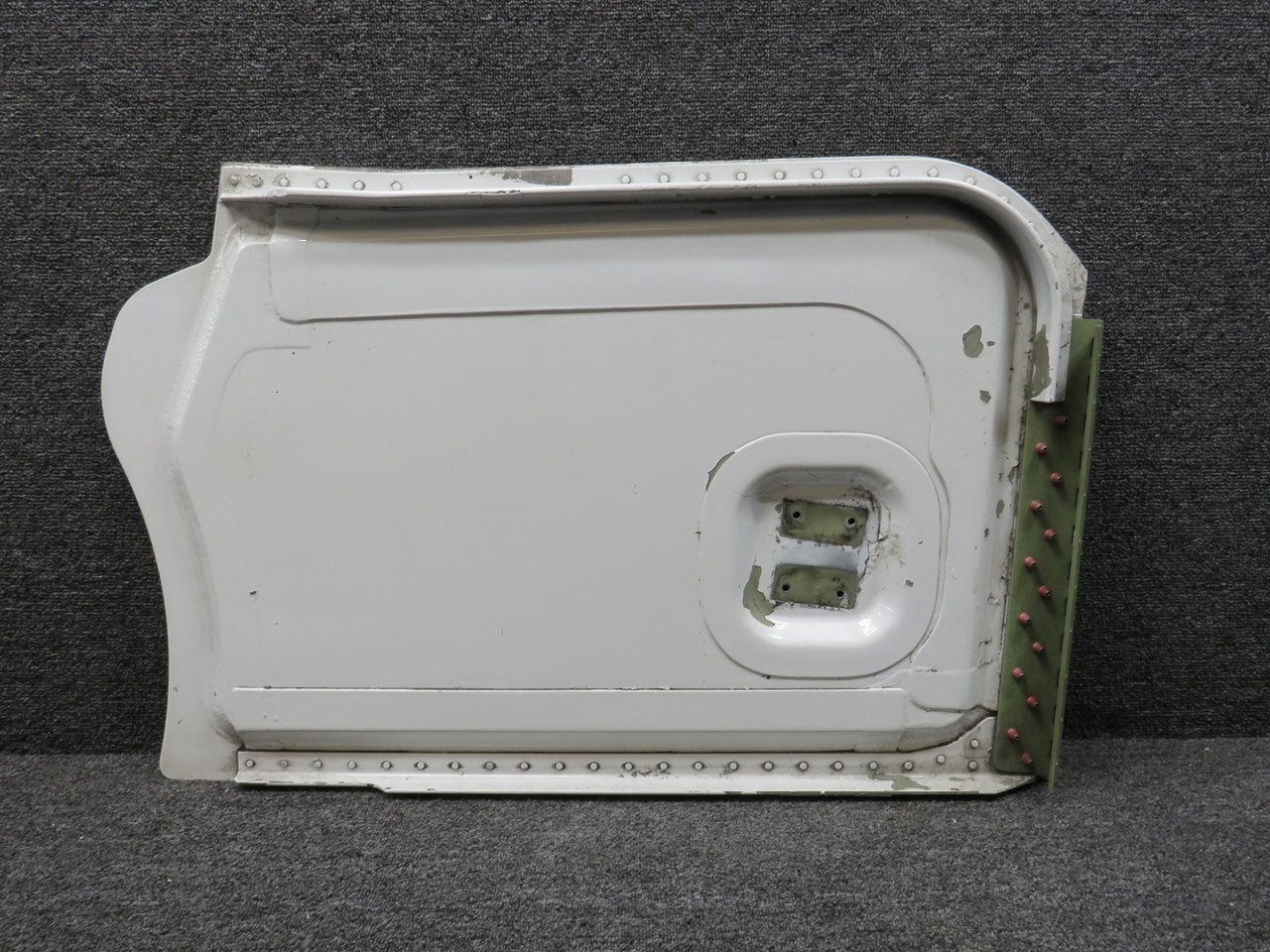 6622024-61 Cessna Citation 560XL Main Landing Gear Door Assembly