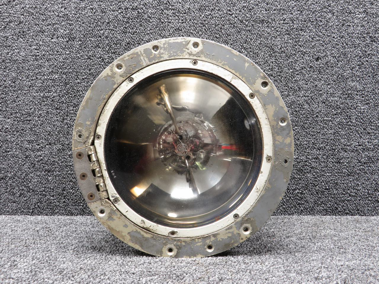 MosMos　エルドラージランプ 40955 Grimes Retractable Landing Light Assembly (28V) For Sale