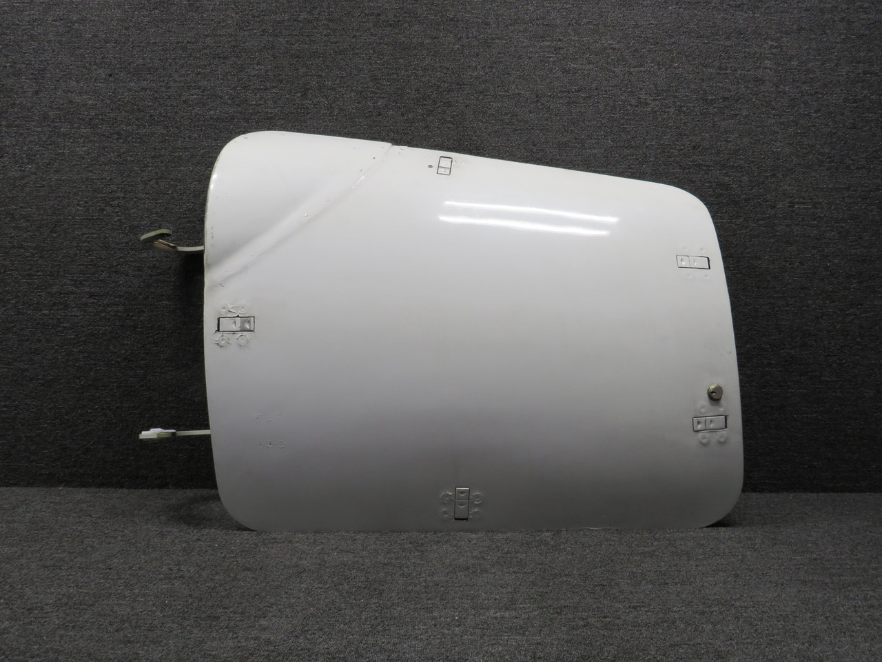 ドナ 6612290-2 Cessna Citation 560XL Tailcone Forward Access Door