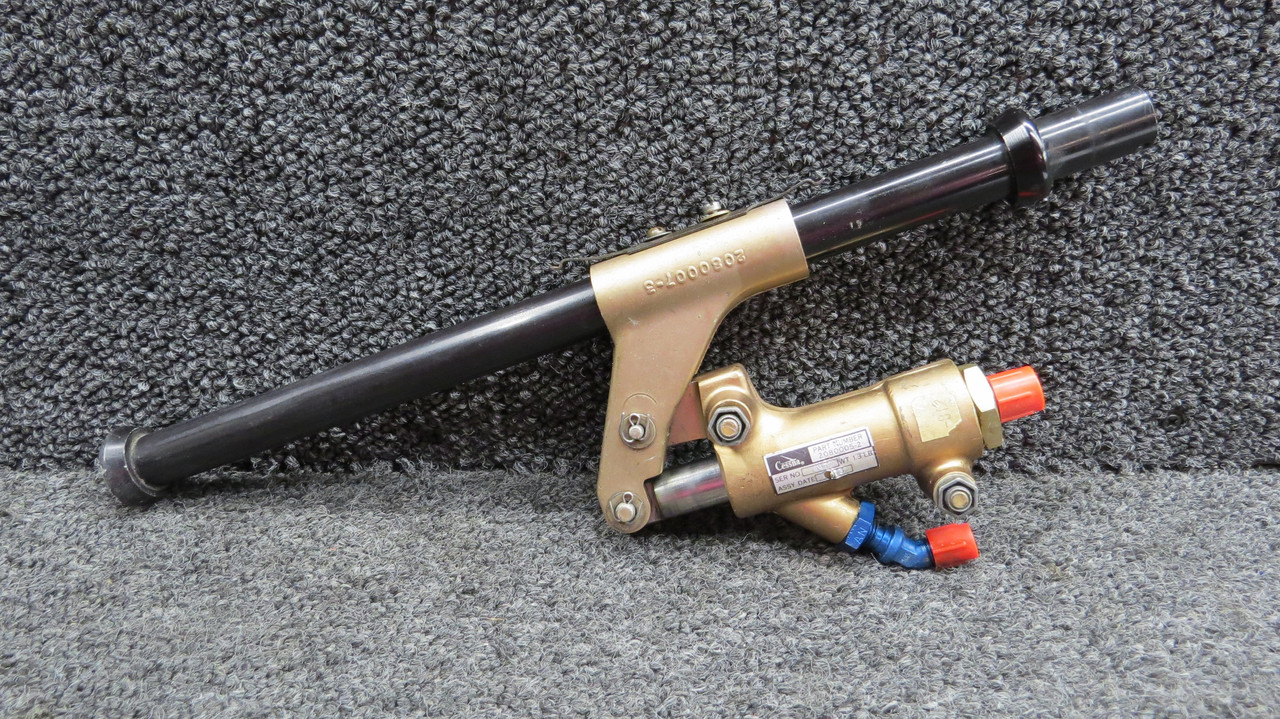 2080005-2 Cessna Emergency Landing Gear Hand Pump Assembly (No Knob)