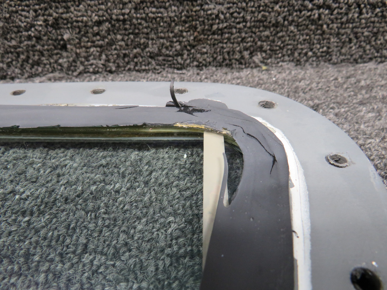 9914379-6 Cessna Citation 560XL Forward Side Heated Window