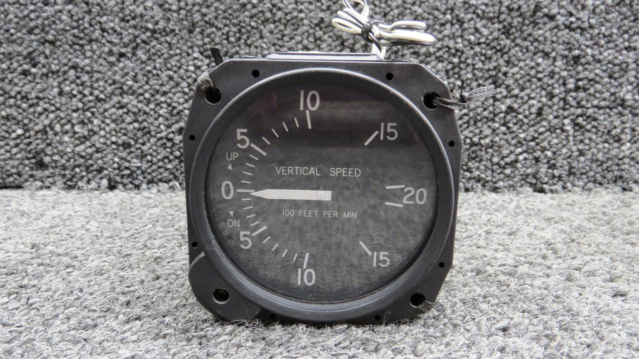7000-C32 (Alt PN: C661080-0101) United Instruments Vertical Speed Indicator