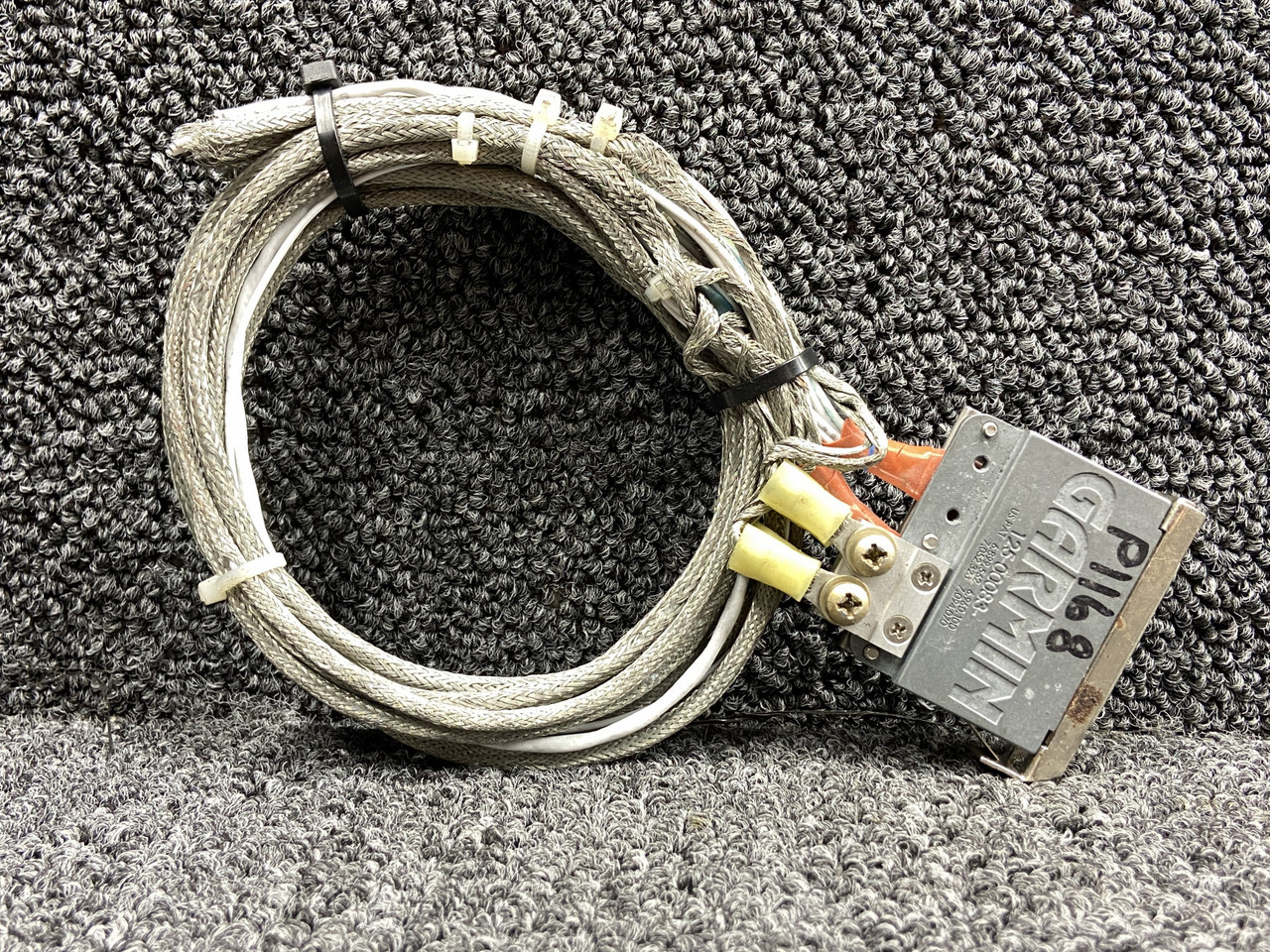 125-00083 Garmin Avionics Connector w Plastic Insert & Harness