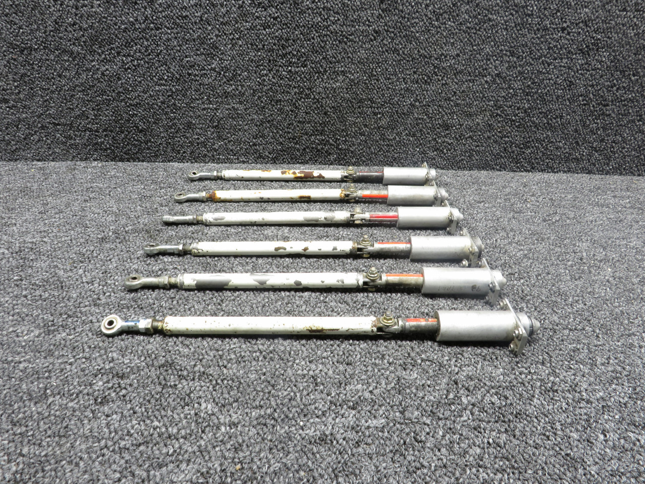 エクスペディション97y～02　バグガード Aircraft Cargo Door Locking Pin Set of 6, No Data Tag
