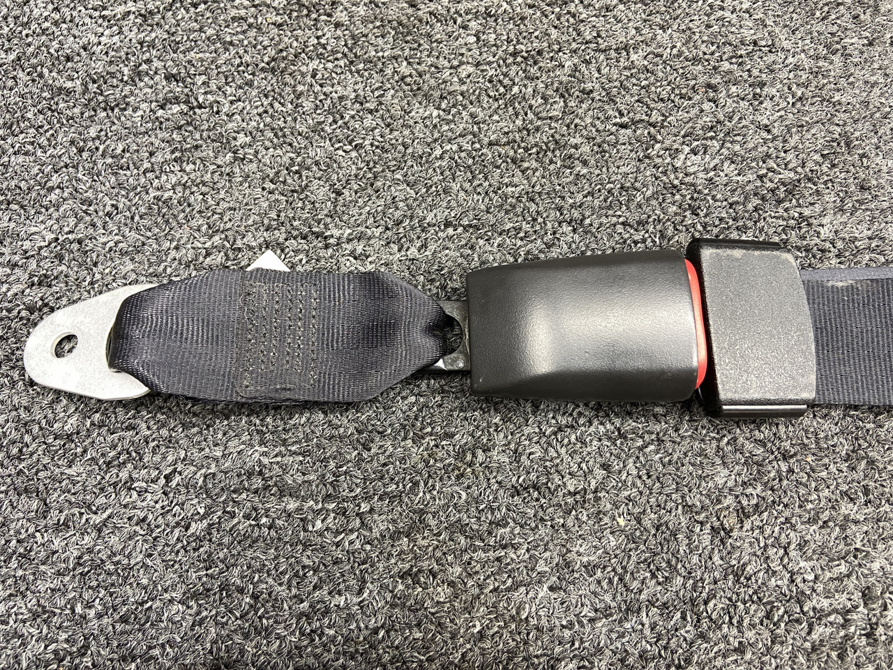 3228-1-011-2396 (Alt: 29103-001) Amsafe 35FB9 Aft Seat Belt