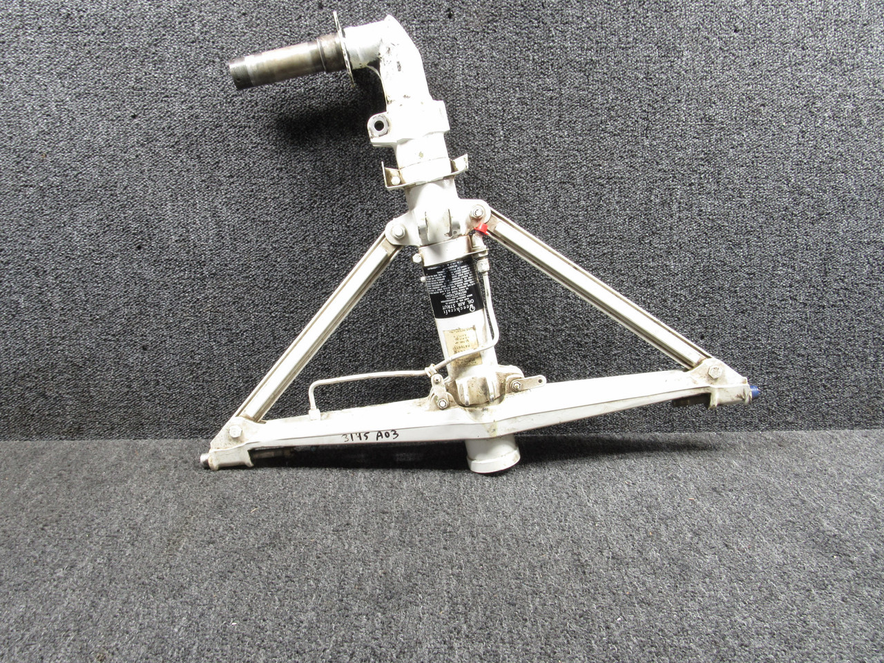 35-810026-653 Beech BE-35-VB Oleo Main Landing Gear Assembly Left Hand