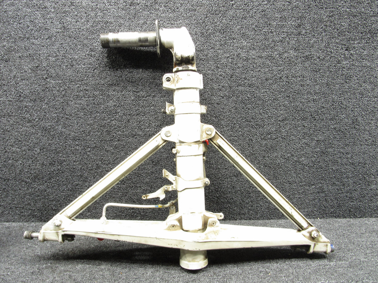 35-810026-654 Beech 35-VB Oleo Main Landing Gear Assembly RH
