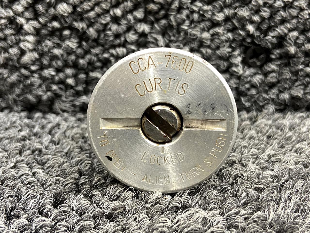 米軍 実物 REMOVE BEFORE FIRING 砲口カバー CCA-7600 (Alternate Part Number: 26613-001) Curtis Flush Mounted