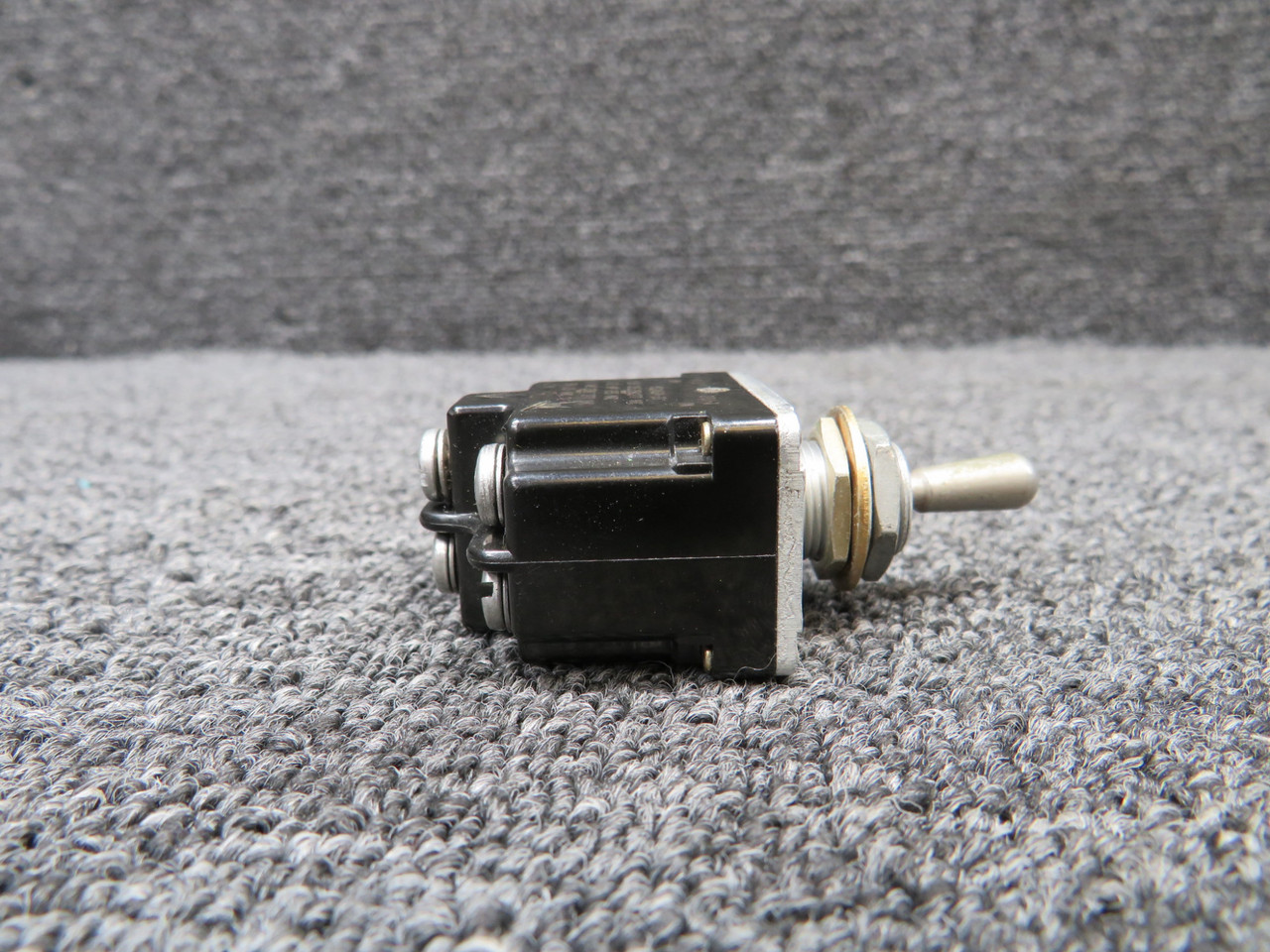 2TL1-3 (Alt: MS24524-23) Micro Switch Toggle Switch Assembly For Sale