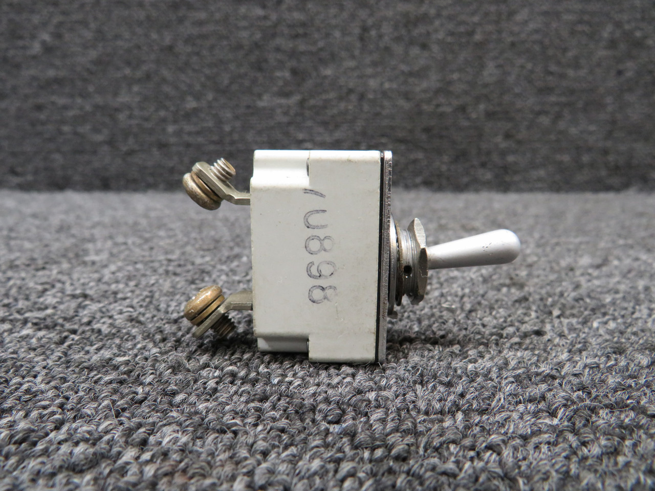 kkk54ページ 7270-5-15 Klixon Toggle Switch (Amps: 15) For Sale