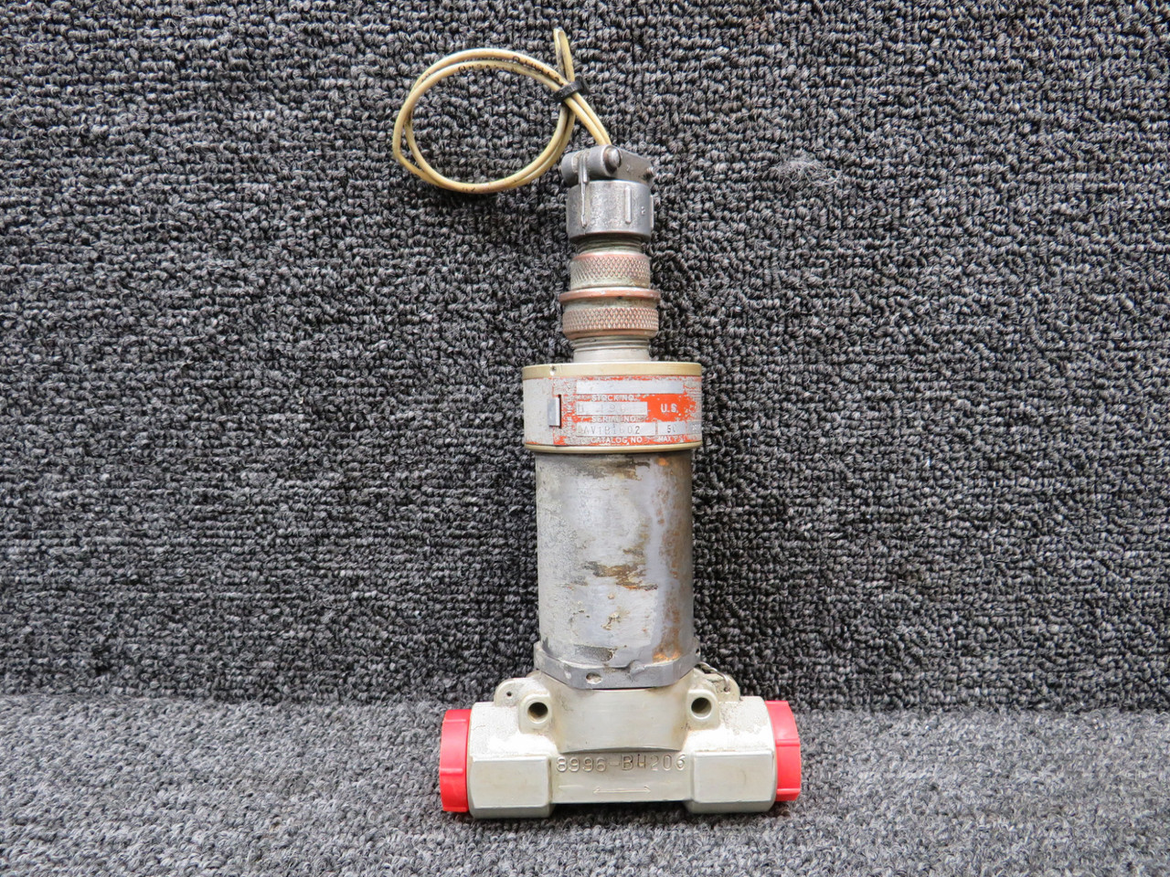 AV1B1602 (Alt: 50-389095) General Controls Fuel Solenoid Valve Volts: 28