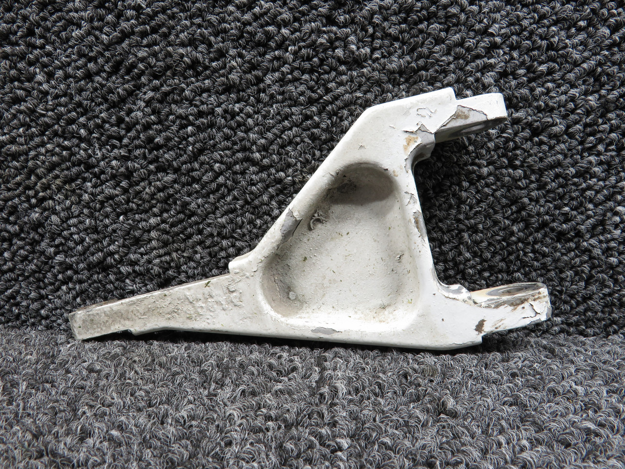 105041-002 Piper PA-44-180 Main Landing Gear Upper Torque Link RH