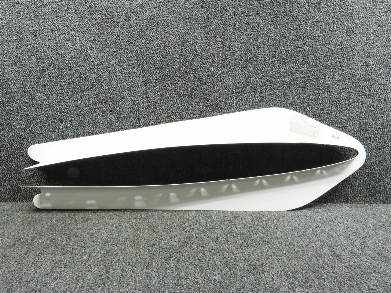 2332021-20 Learjet 25D Gap Horizontal Stabilizer to Vertical Fin
