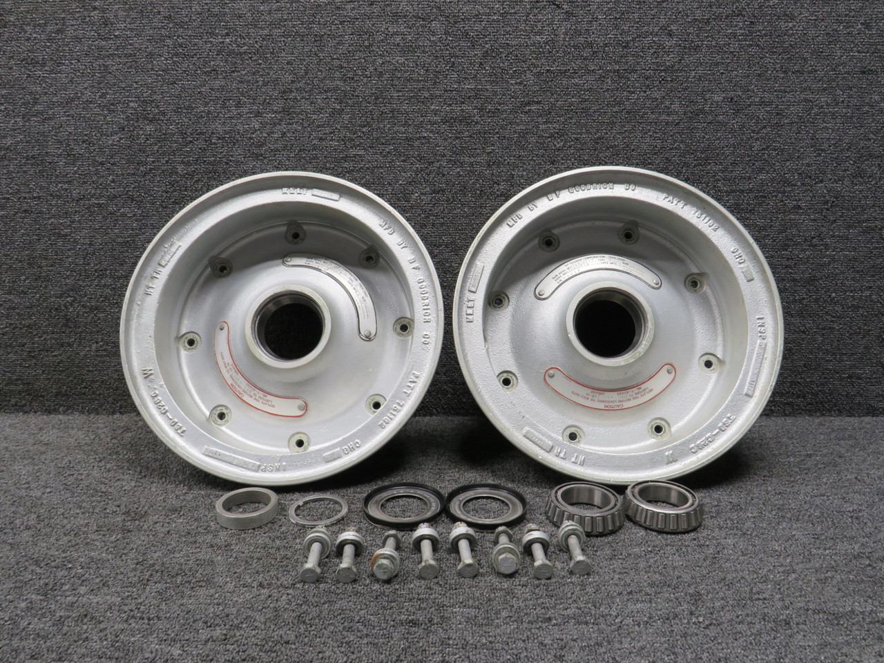 101-8026-5 BF Goodrich 6.50x10 Nose Wheel Assembly
