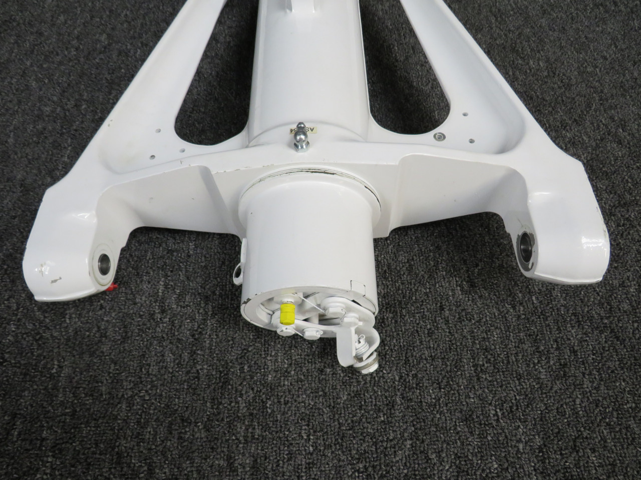 50-820196-651 Beechcraft B90 Nose Gear Assembly (Less Tire & Wheel