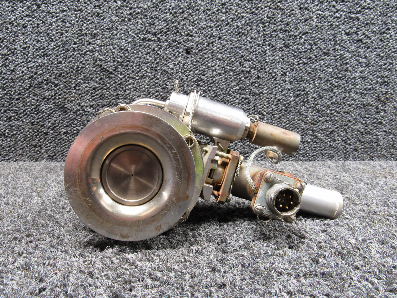 1960-00-3 (Alt: 114-380042-21) Dukes Pressure Regulator Shut-Off Valve