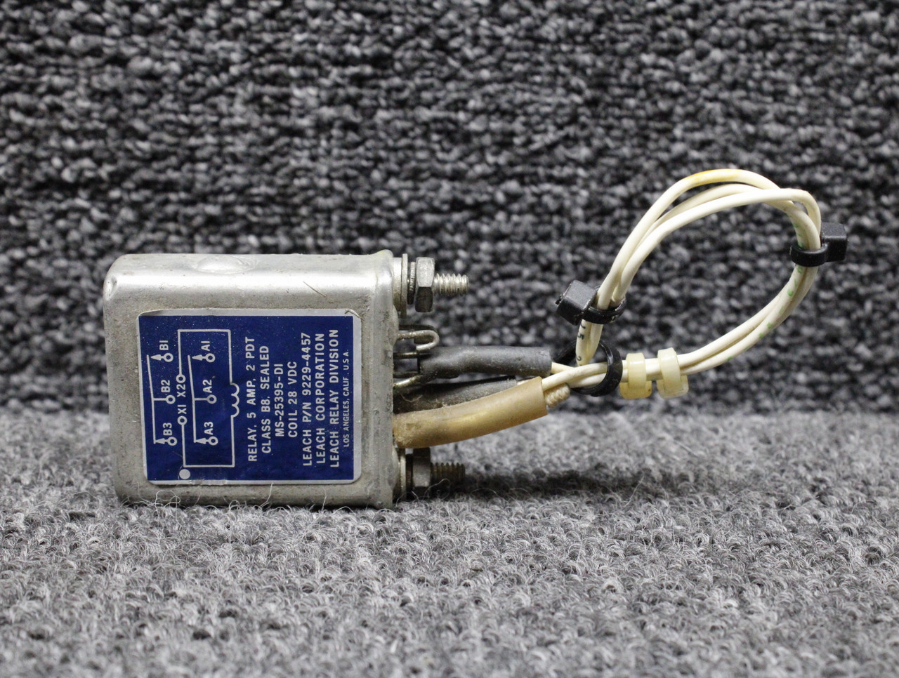 9229-4457 (Alt: MS-25395-D1) Leach Relay (Voltage: 28, Amps: 5)