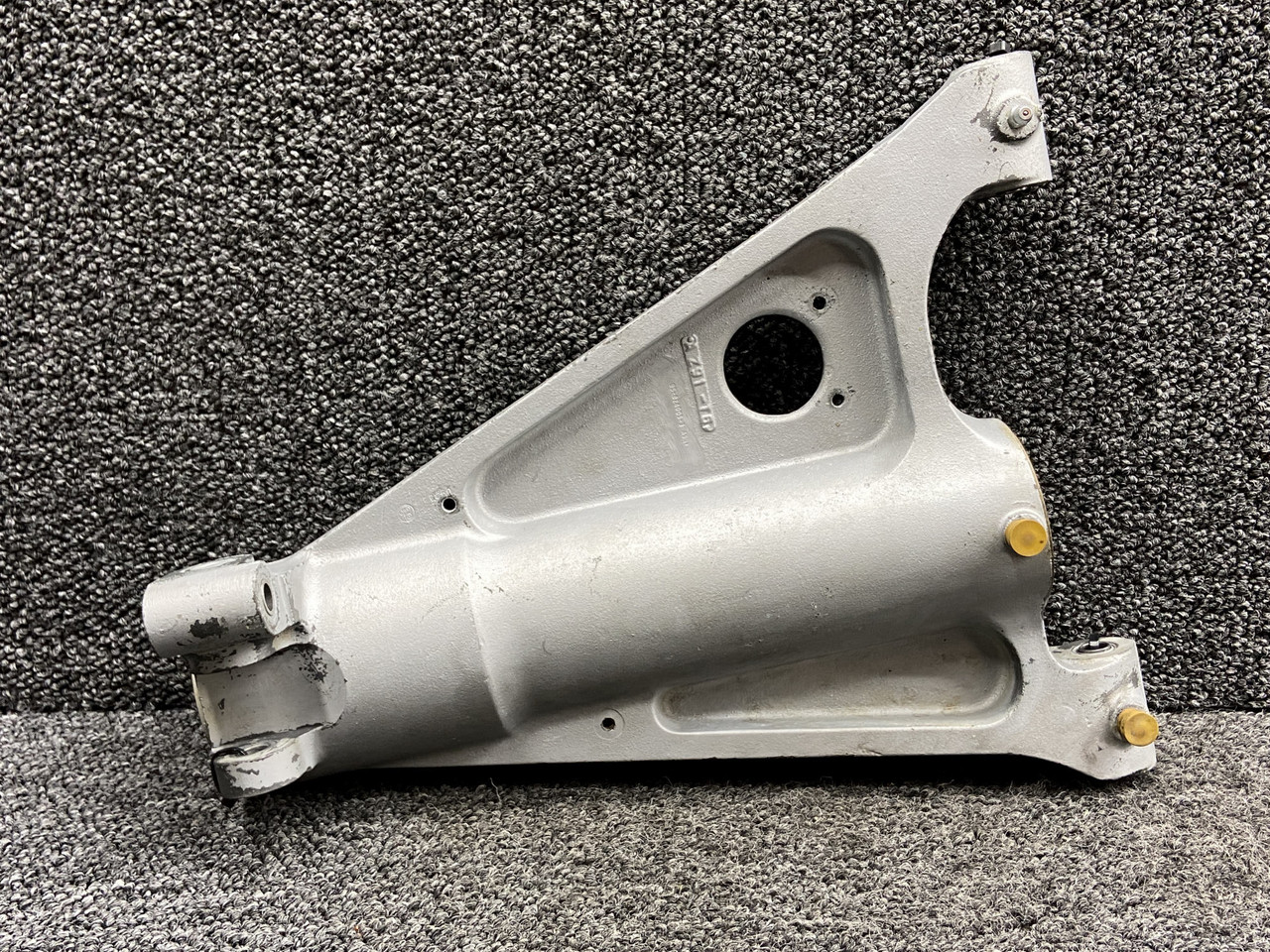 95-824005-1 (Use: 95-824005-3) Beechcraft S35 Upper Nose Gear Brace