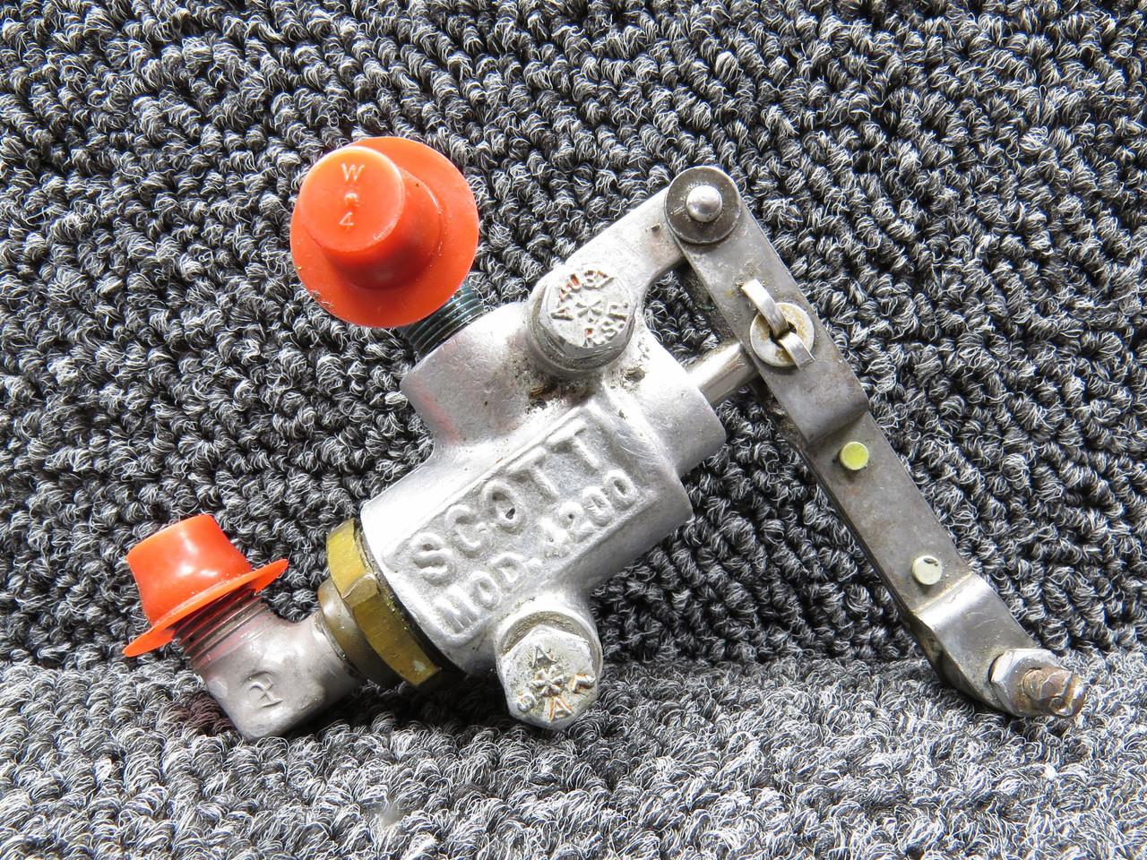 35-815018 Scott Model 4200 Parking Brake Valve Assembly