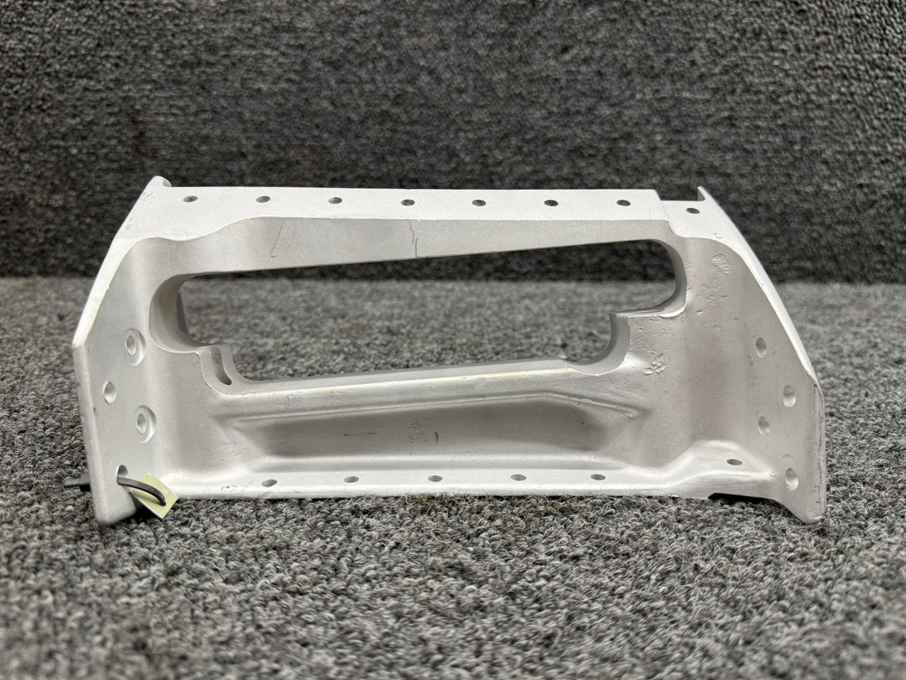 0741603-2 Cessna 182 Main Gear Support Outboard RH (Bead Blasted)