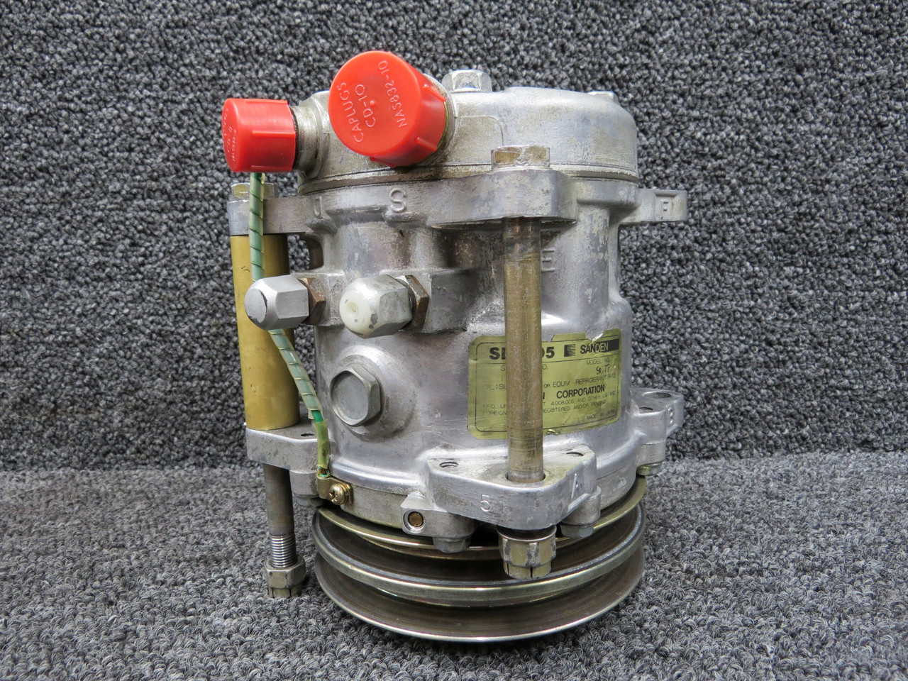SD-505 Sanden 9077 Air Conditioning Compressor For Sale