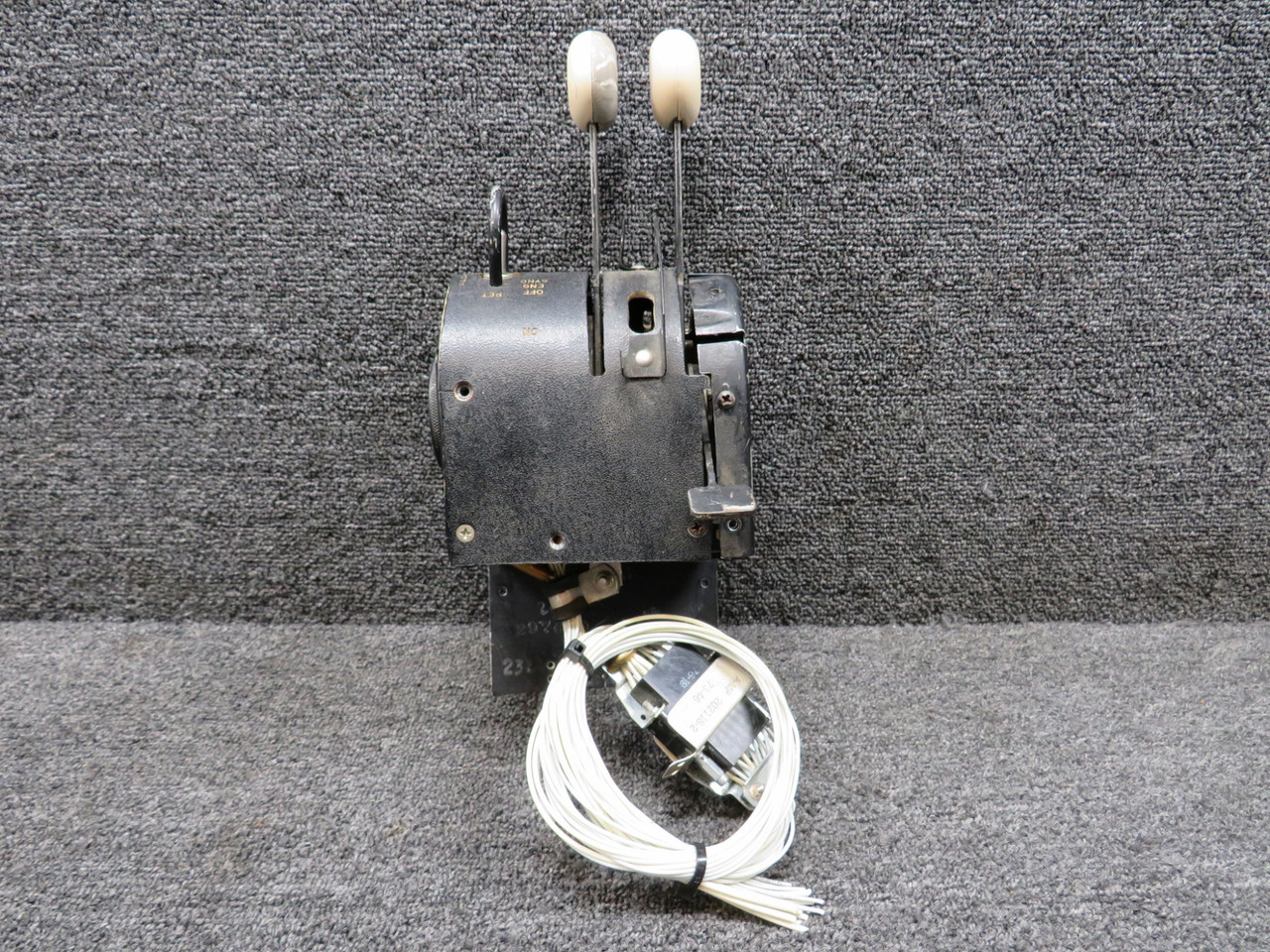 NKページ 2315131-120, 2315130-186 Learjet 24E Control Quadrant Assembly For