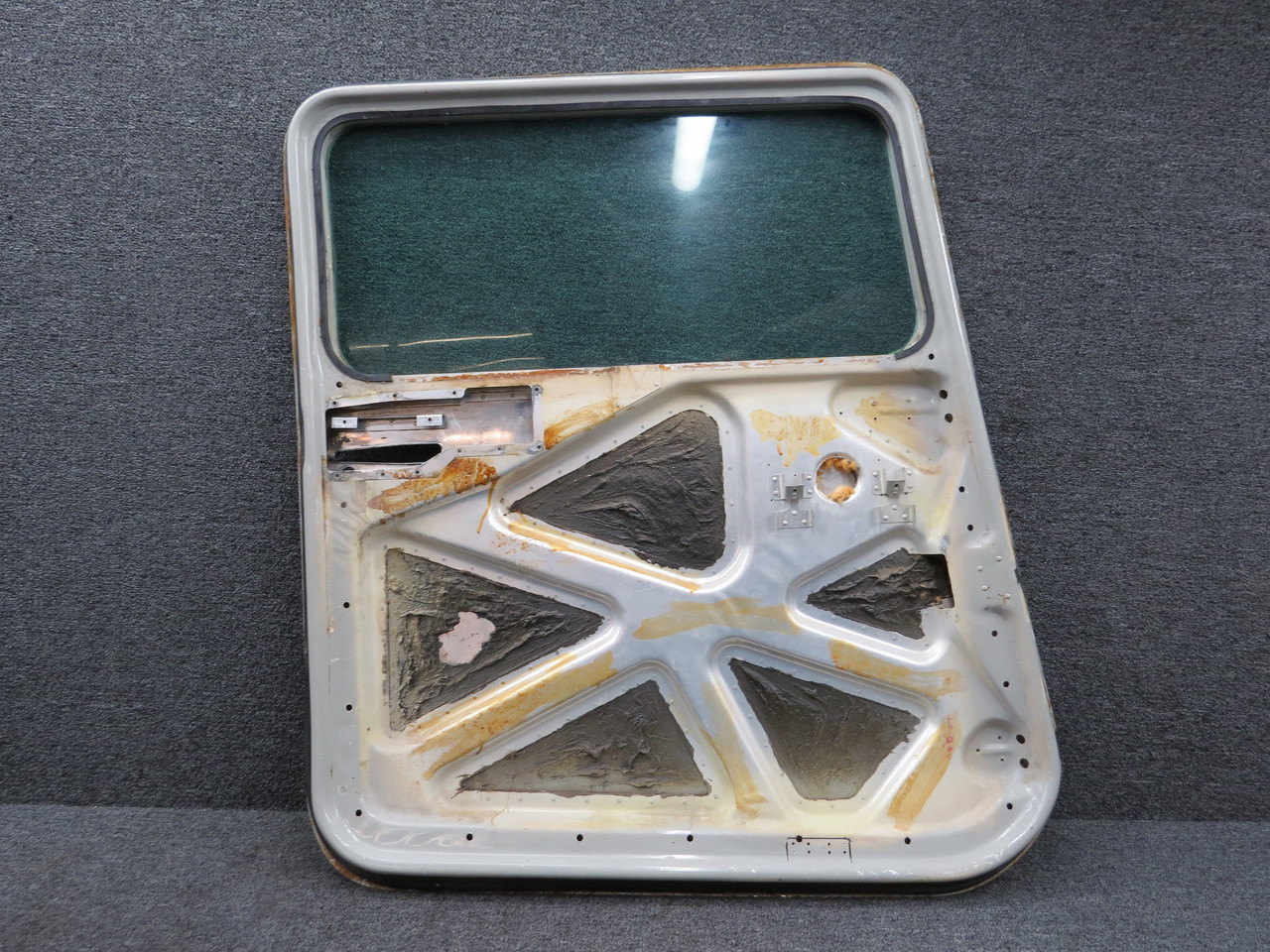0710620-205 Cessna 205 Left Hand Cabin Door Structure Assembly