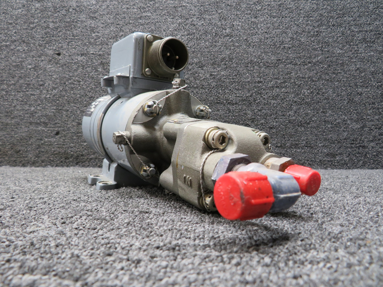 Haページ 6600248-1 (Alt: MP500) LearJet Hydraulic Pump with Green