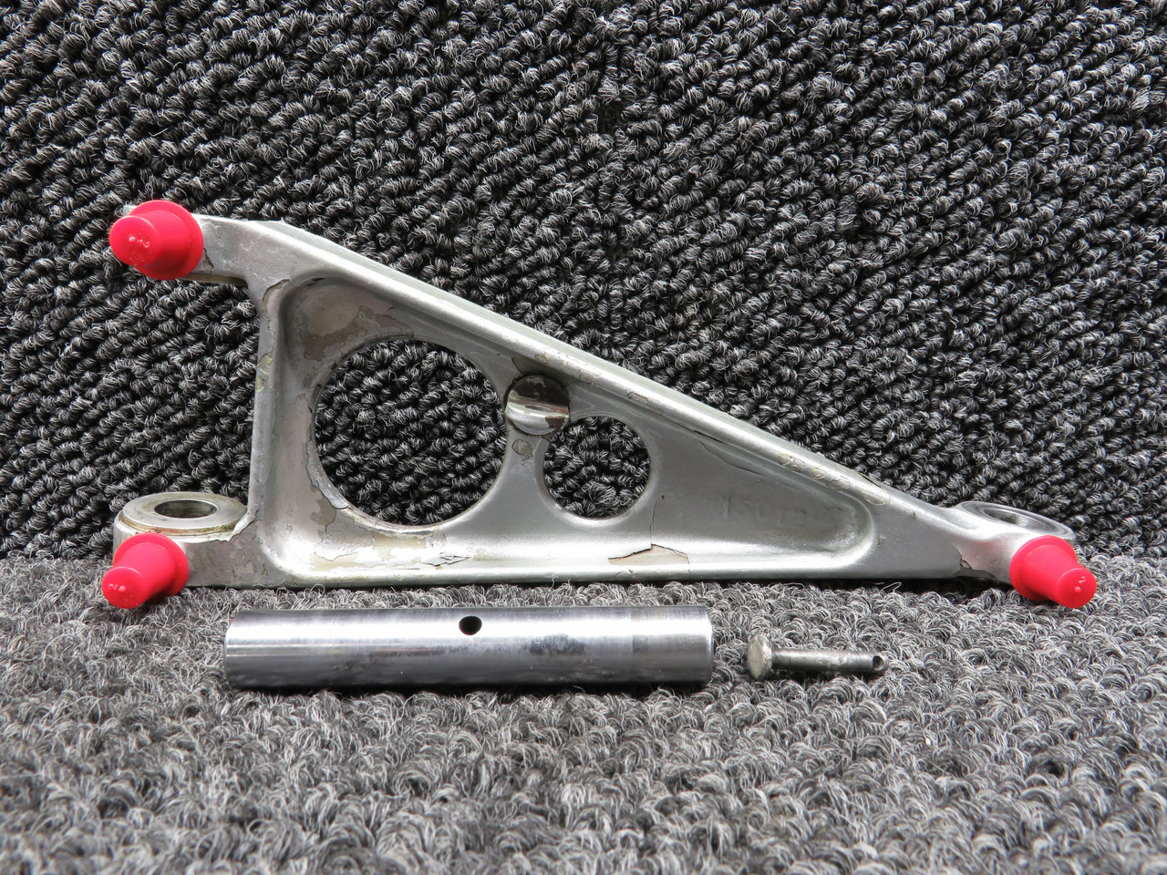 翼ページ 45-815011-6 Beechcraft 35 Bonanza Main Landing Gear Torque Link Upper