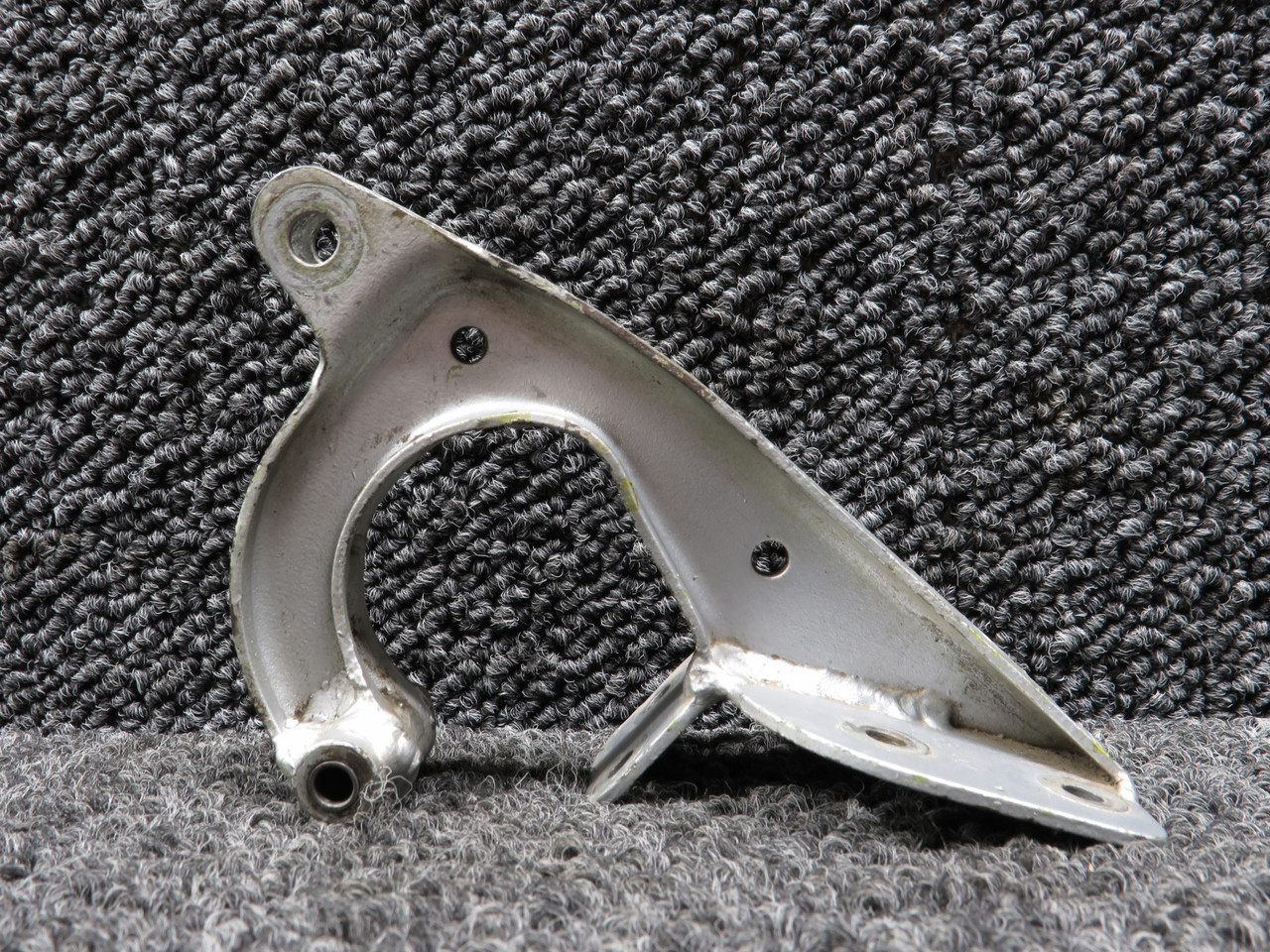 35-815075 Beechcraft 35 Main Landing Gear Door Hinge, FWD