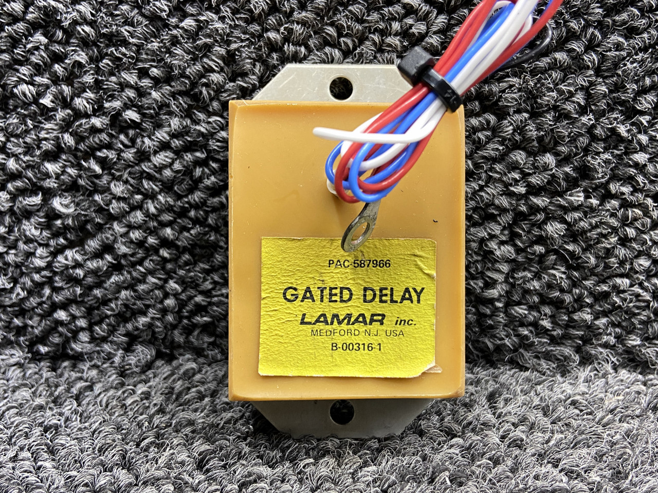B-00316-1 (Alternate PN: 587-966) Lamar Gated Time Delay Switch