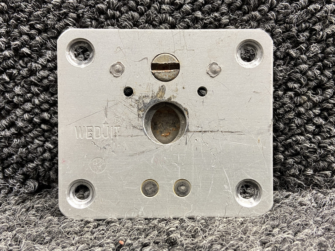295-307 (Alt: 494-338) Wedjit Seat Lock Plate Assembly